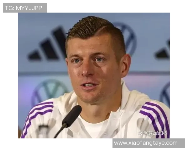 克罗斯的足球之路：从少年天才到世界级中场的辉煌历程